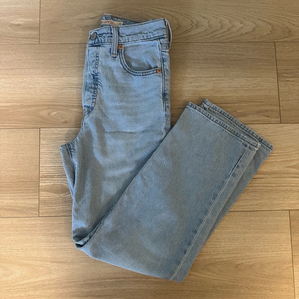 Levi’s ribcage straight jean